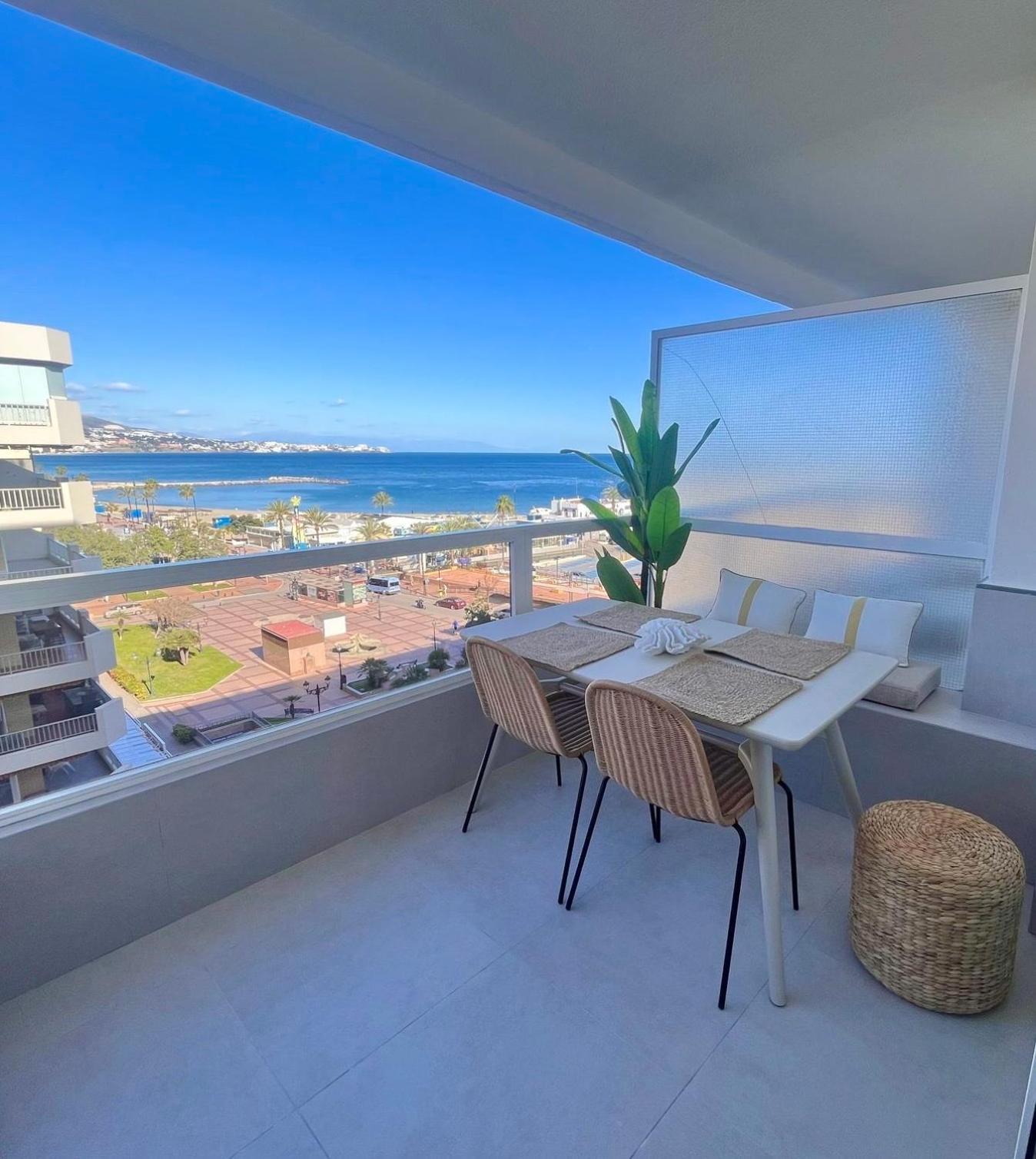 Апартаменти Solana 26 Incredible Sea Views Фуенхірола Екстер'єр фото
